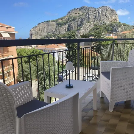 Ma&mi Light بيت ضيافة 4*