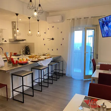 Ma&mi Light Pensjonat