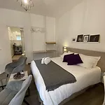 Ma&mi Light Πανσιόν Cefalù