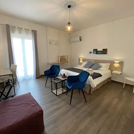 Ma&mi Light Πανσιόν Cefalù