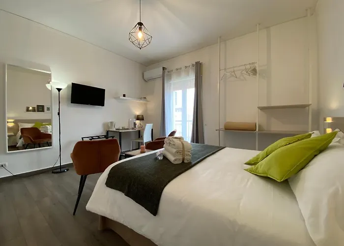 Ma&mi Light Чефалу