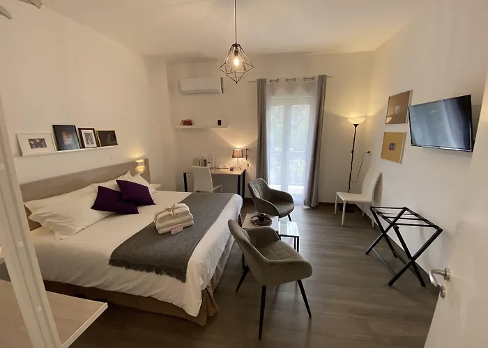 Ma&mi Light Чефалу