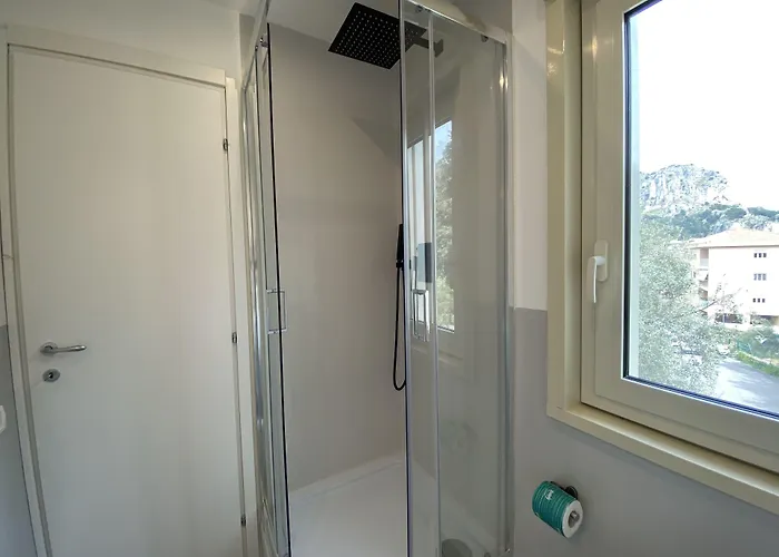 Ma&mi Light Гостьовий будинок Чефалу